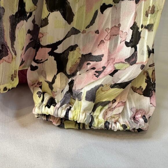 H&M Flowy Watercolor Blouse Floral Neck Tie-Around Size Small - Picture 5 of 7